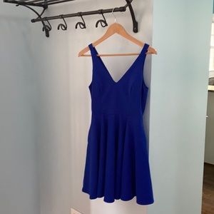 Blue neck front and back size S